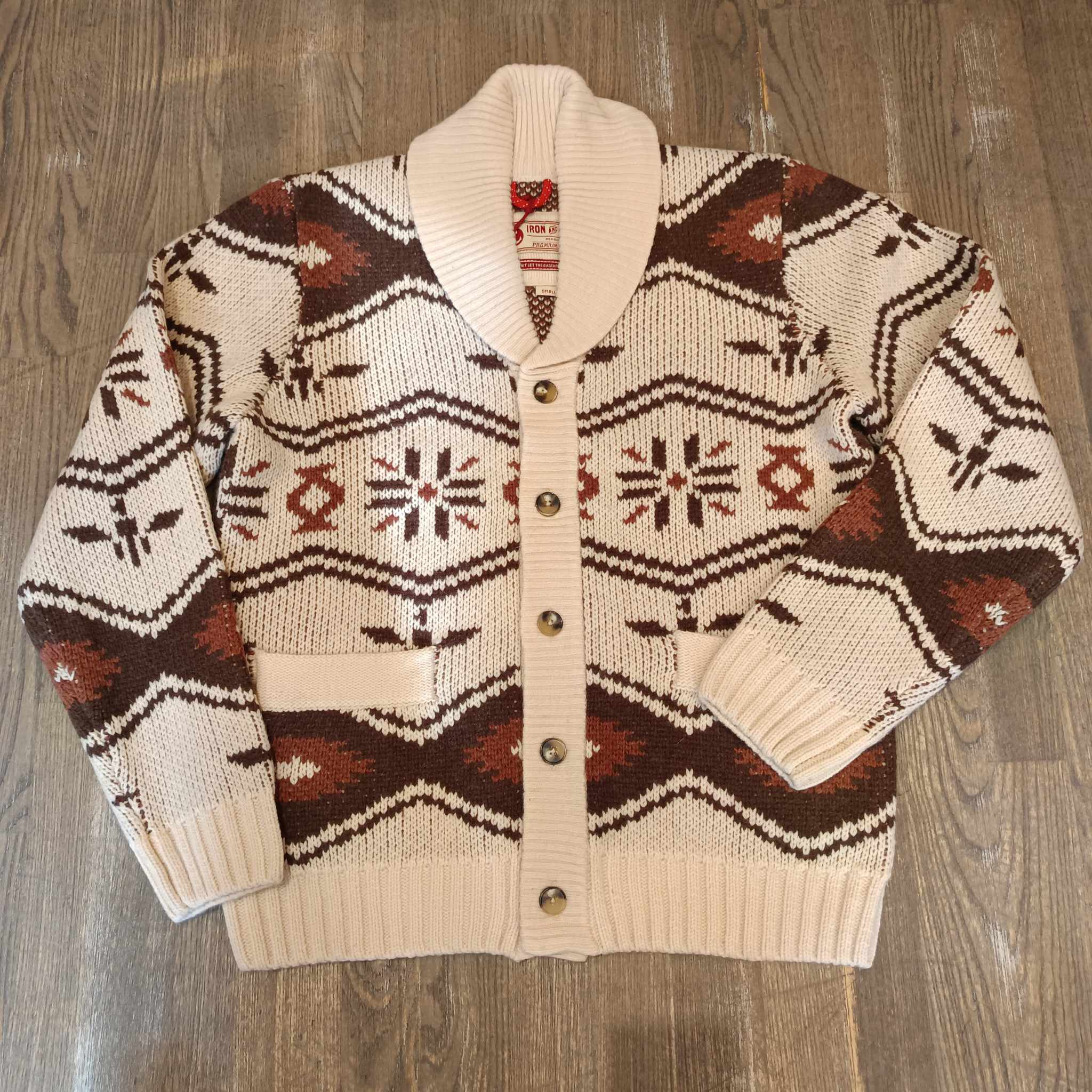 IRON & RESIN CARDIGAN WINCHA SHAWL
