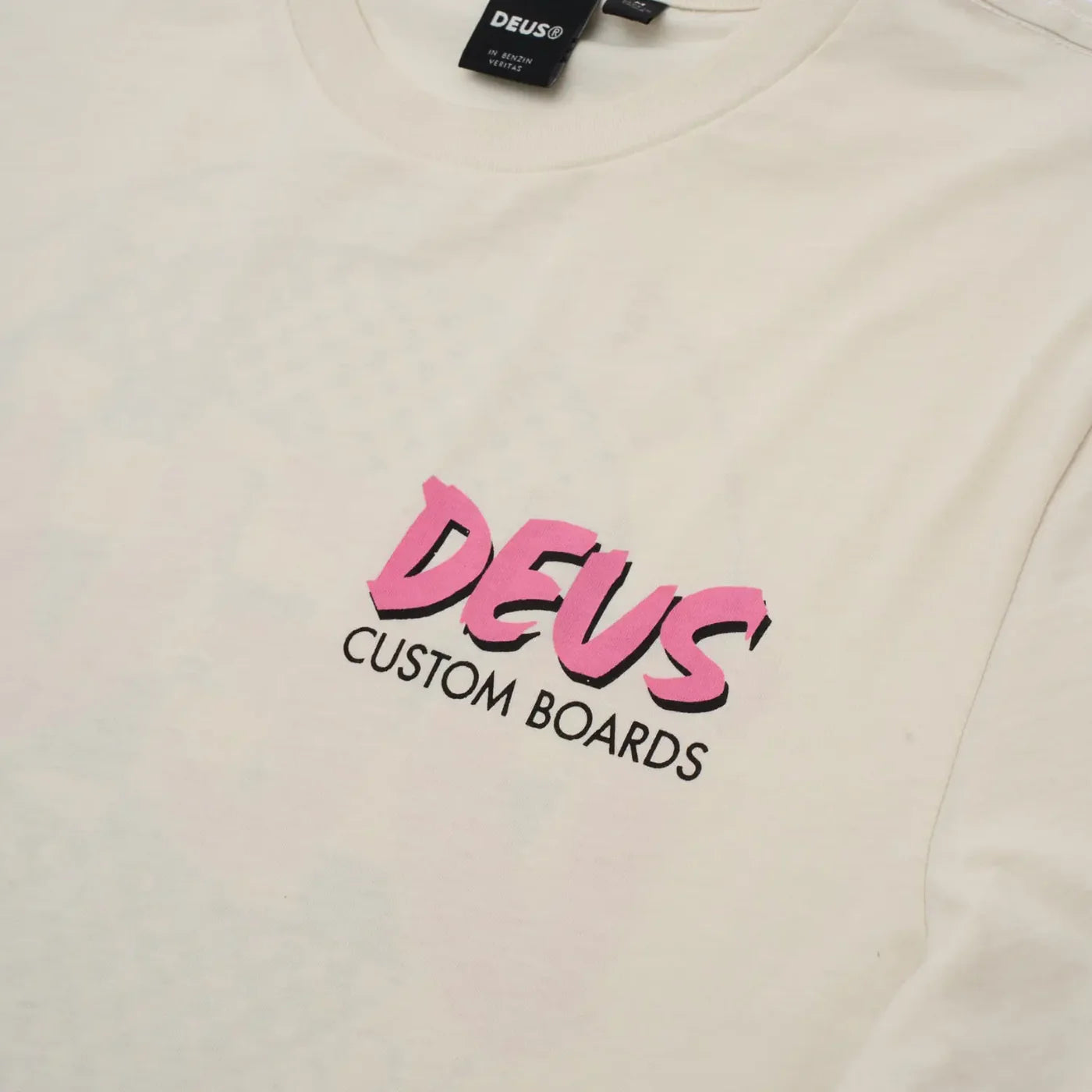 Deus ex Machina - Gonz Tee